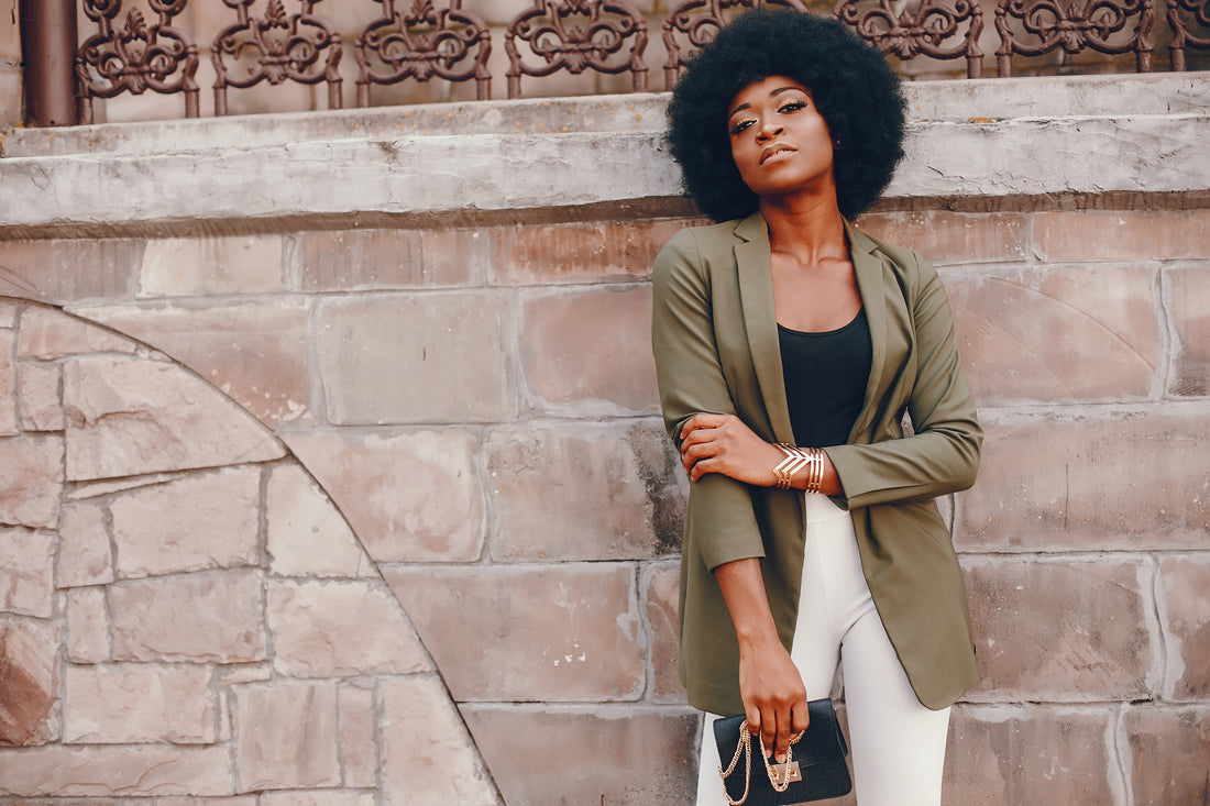 How to Nail the ‘Effortlessly Chic’ Look: Fashion Tips from Paris to New York with Bombchelle Co.